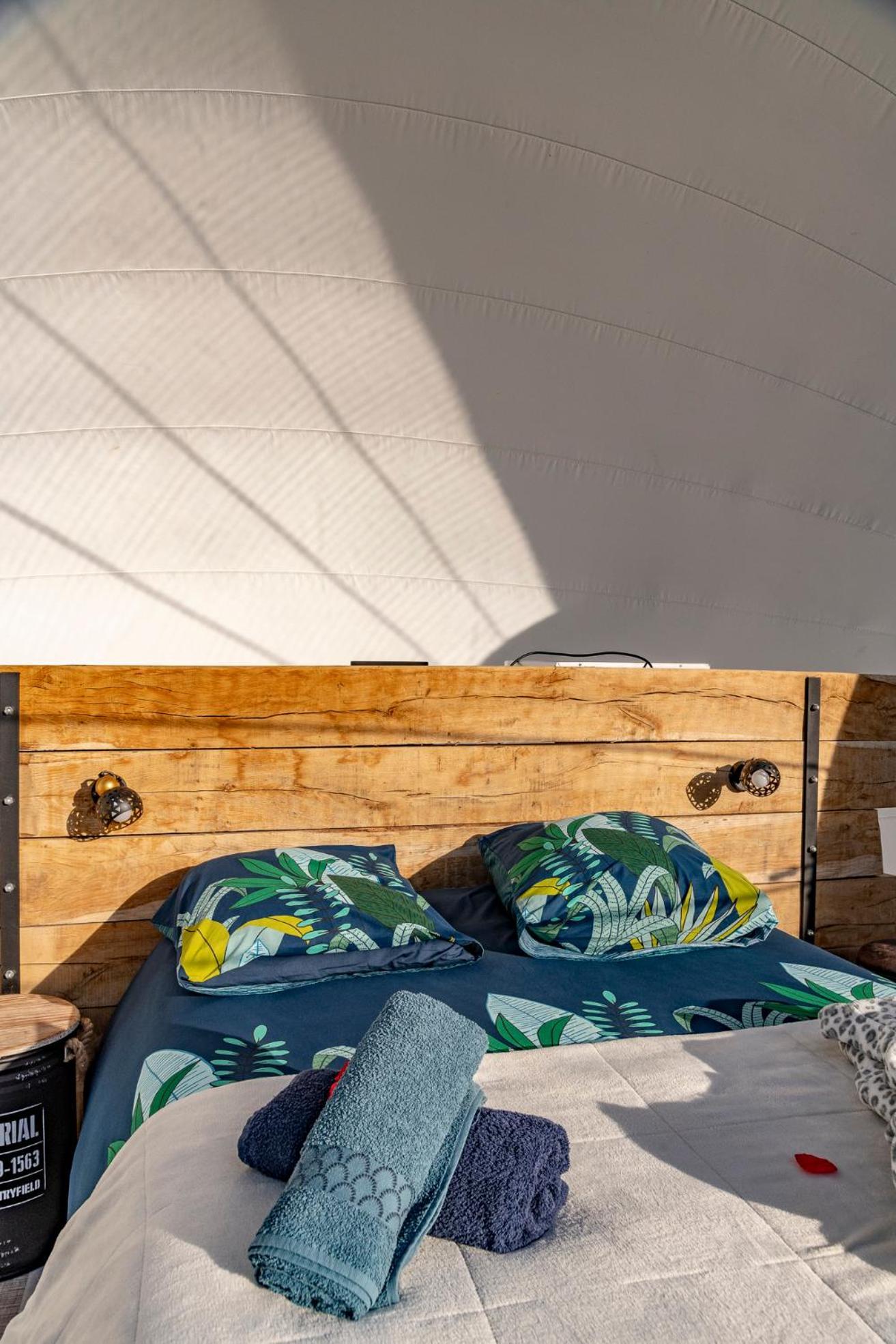 Au Calme Absolu Chez Nicolas Lindry Exterior photo